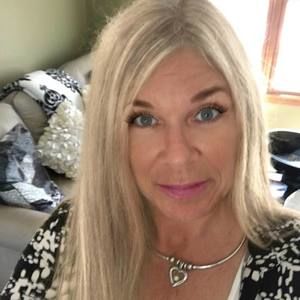 Meet your Posher, Suzanne